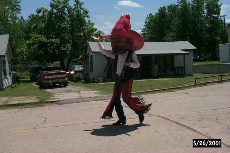 Pistol Pete.JPG (750x500; 33 KBytes)