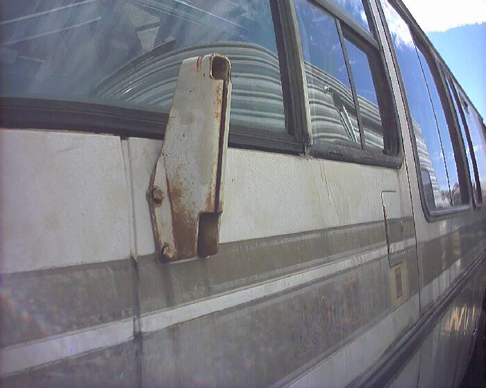 75 E II RF Mirror Mount 01.jpg (700x560; 46 KBytes)