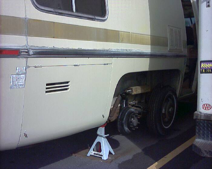 75 E II RR LP Cover.jpg (700x560; 39 KBytes)